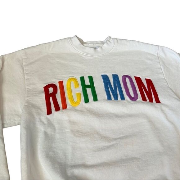 Rich Mom Gear PRIDE 22’ Crewneck - Picture 7 of 9